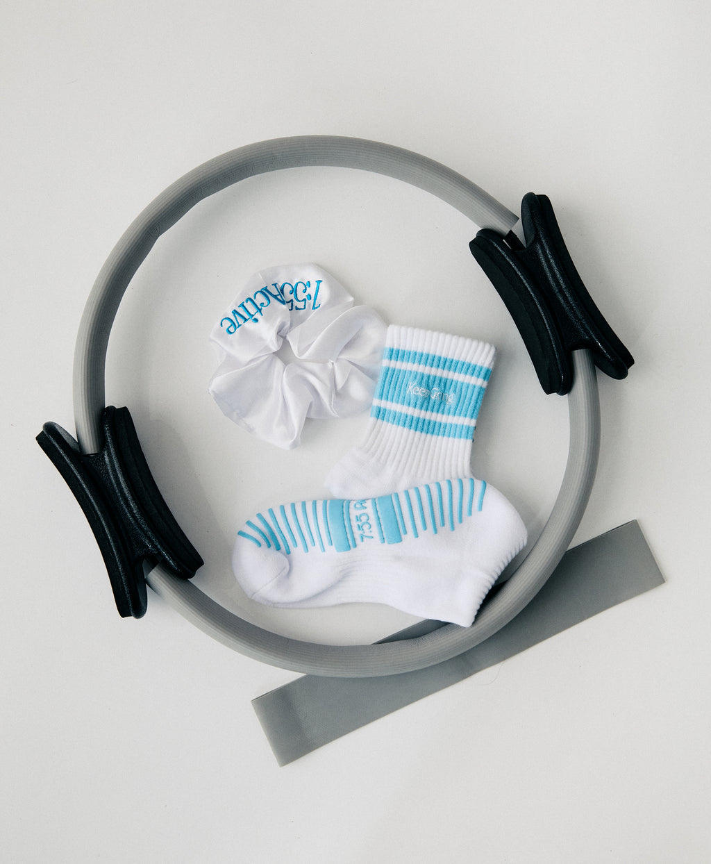 7:55 Active Signature Grip Socks